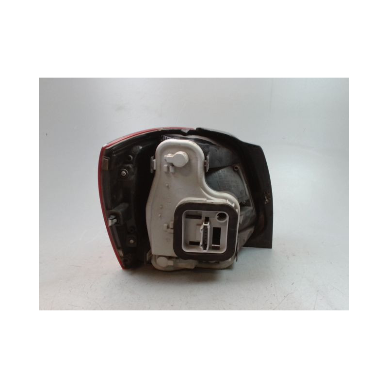 FEU ARRIERE DROIT VOLKSWAGEN POLO V Phase 1 (6R) 2009-2014
