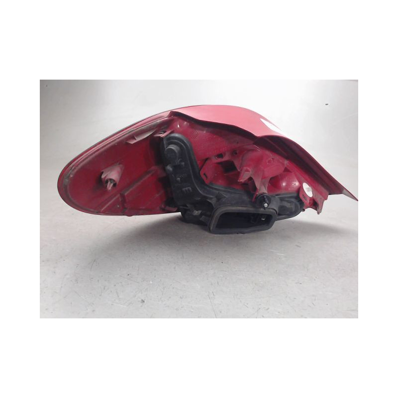 FEU ARRIERE DROIT PEUGEOT 207