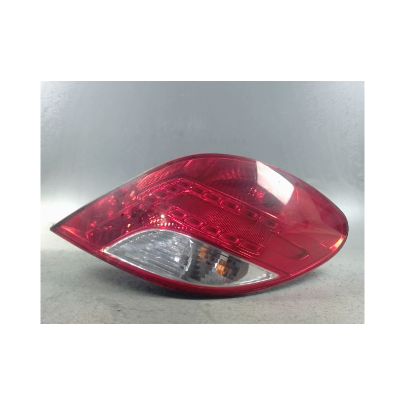 FEU ARRIERE DROIT PEUGEOT 207 2011-