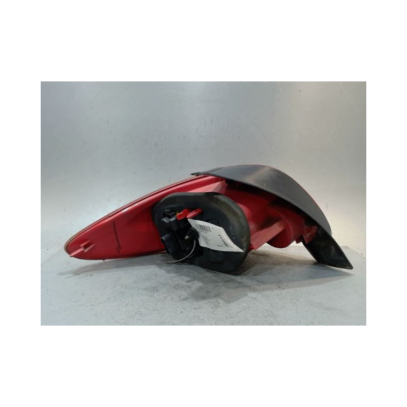 FEU ARRIERE DROIT PEUGEOT 206