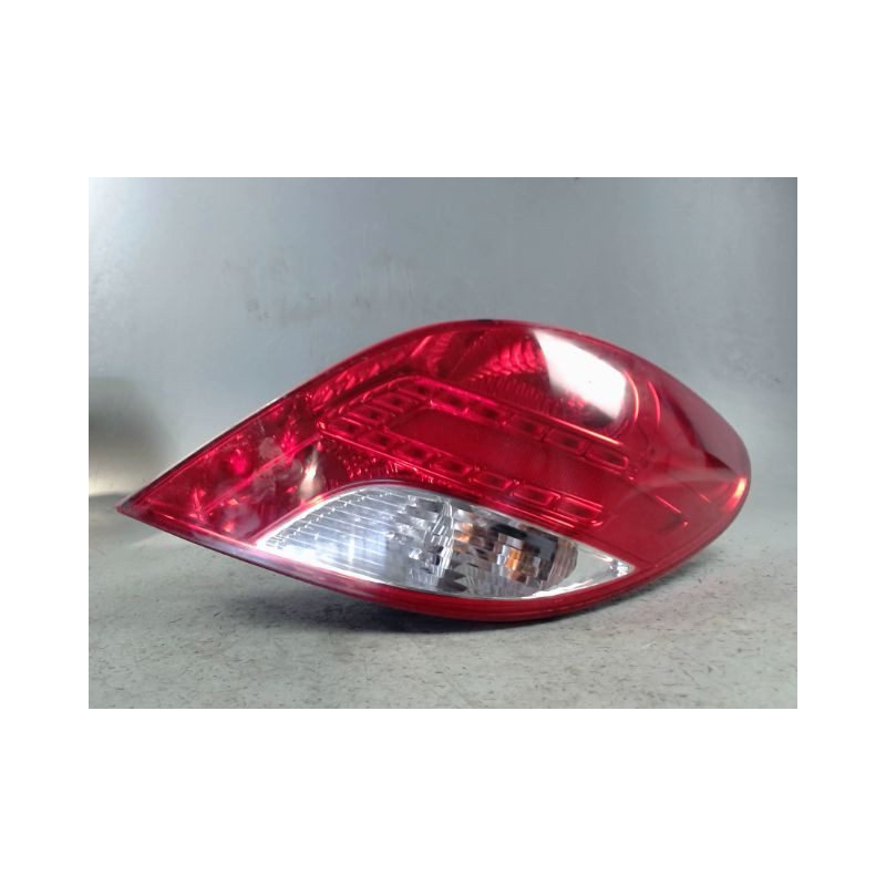 FEU ARRIERE DROIT PEUGEOT 207 3P