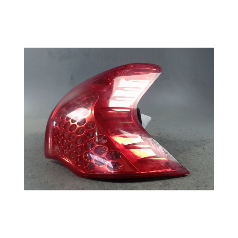 FEU ARRIERE DROIT PEUGEOT 3008 2009-
