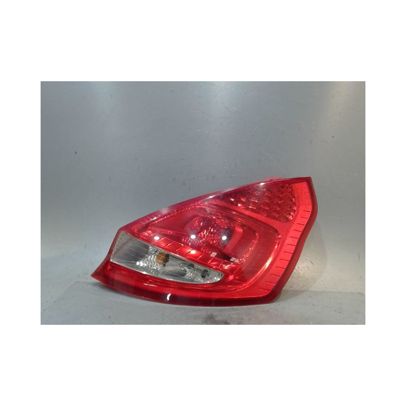 FEU ARRIERE DROIT FORD FIESTA