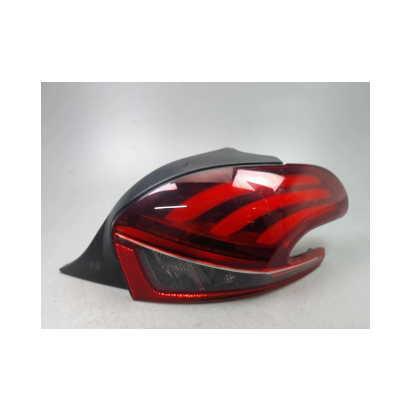 FEU ARRIERE DROIT PEUGEOT 208 Phase 1 2012-...