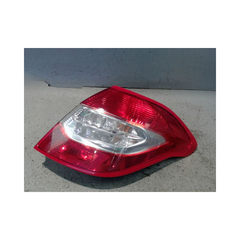 FEU ARRIERE DROIT CITROEN C4 2010-