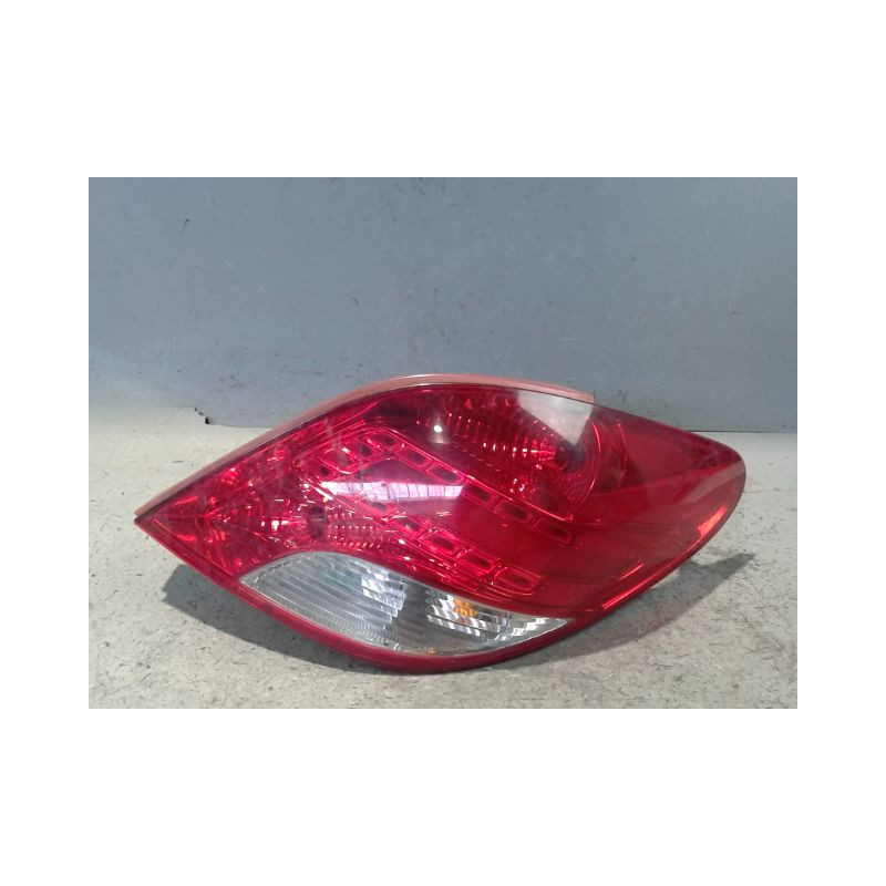 FEU ARRIERE DROIT PEUGEOT 207 2009-