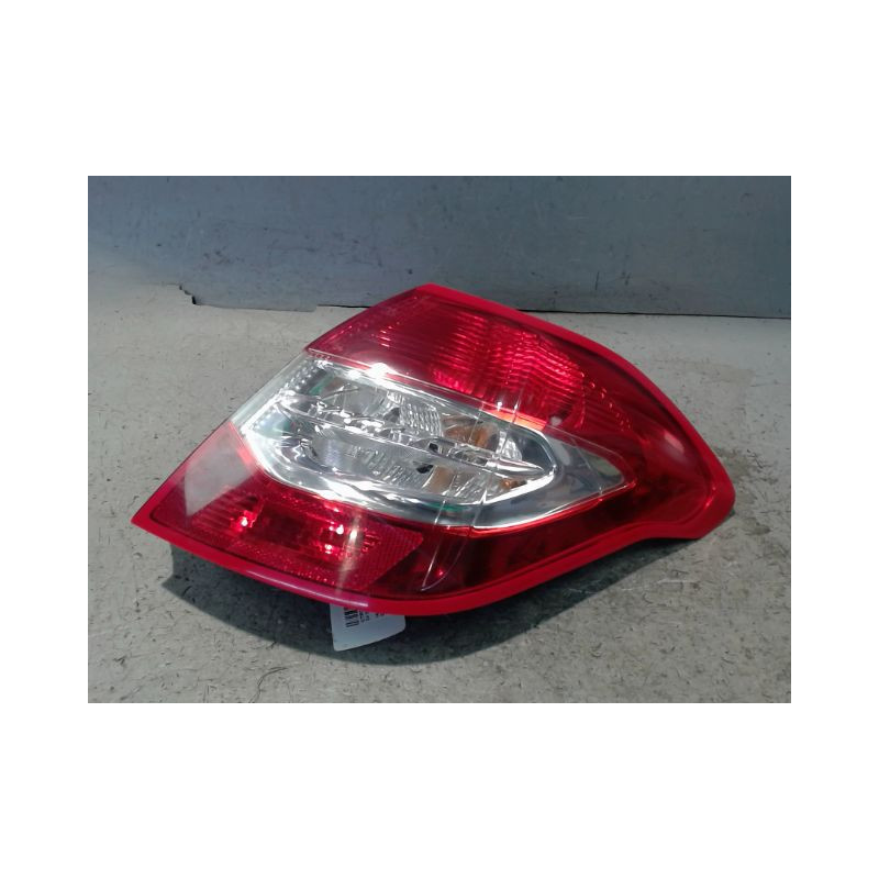 FEU ARRIERE DROIT CITROEN C4 2010-