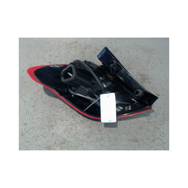 FEU ARRIERE DROIT CITROEN C4 2010-