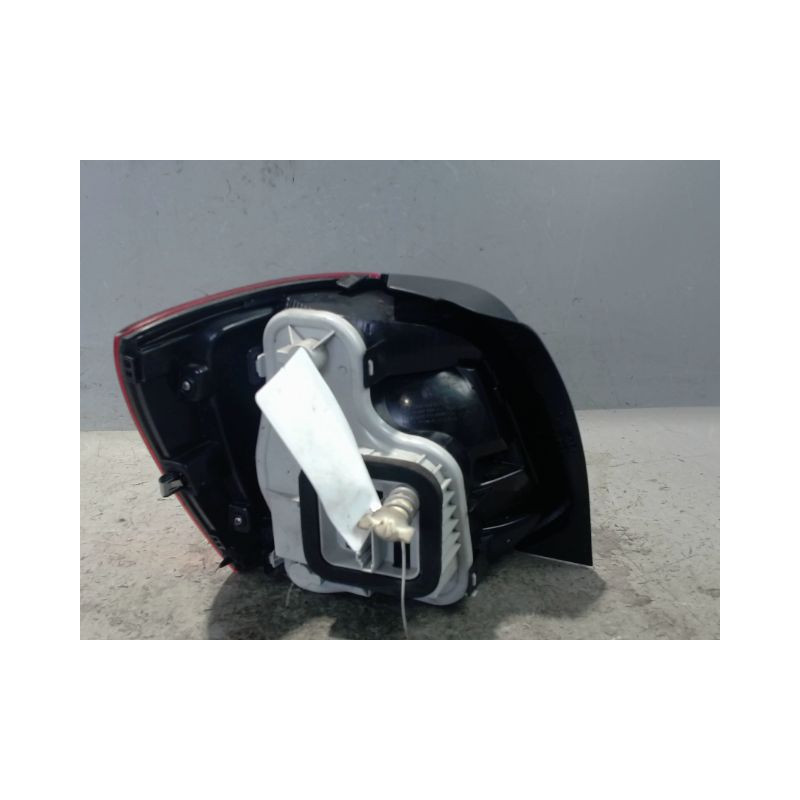 FEU ARRIERE DROIT VOLKSWAGEN POLO 2009-