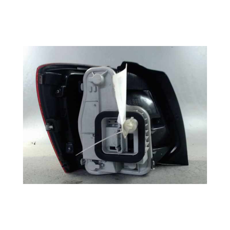 FEU ARRIERE DROIT VOLKSWAGEN POLO 2009-