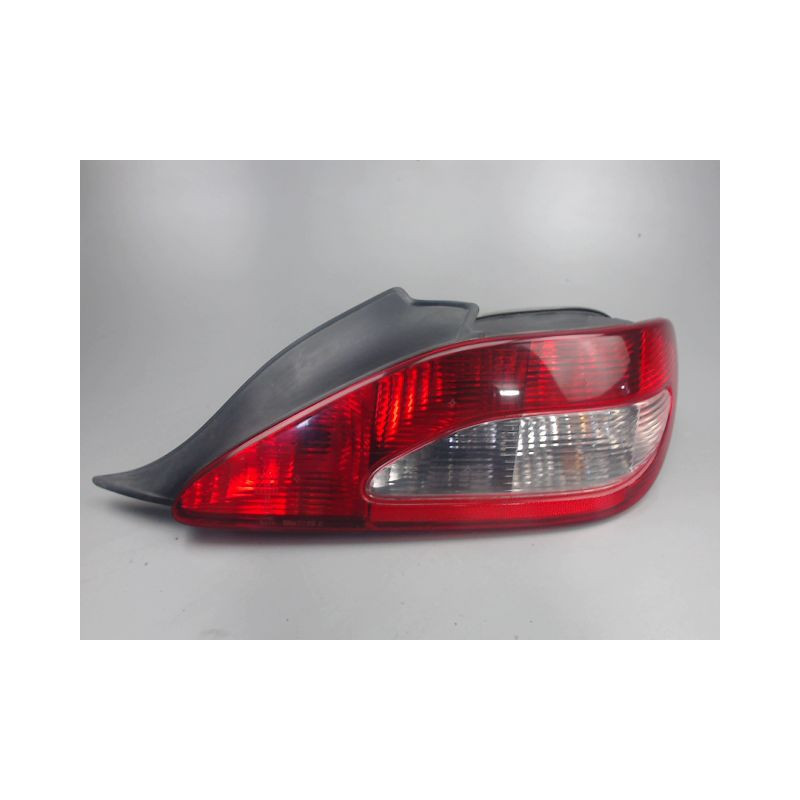FEU ARRIERE DROIT PEUGEOT 406
