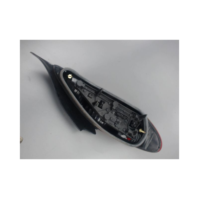 FEU ARRIERE DROIT PEUGEOT 406