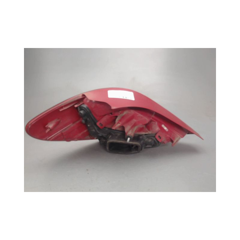 FEU ARRIERE DROIT PEUGEOT 207