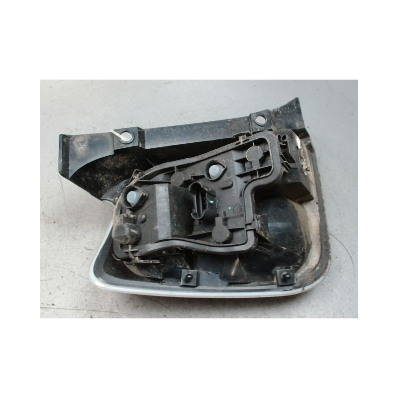 FEU ARRIERE DROIT FIAT 500 2007-