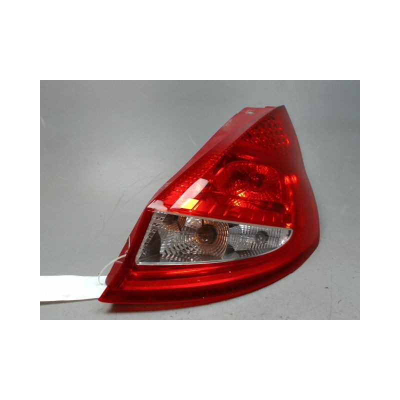 FEU ARRIERE DROIT FORD FIESTA