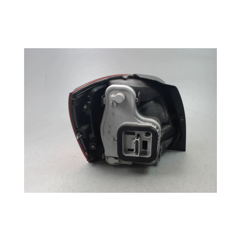 FEU ARRIERE DROIT VOLKSWAGEN POLO V Phase 1 (6R) 2009-2014