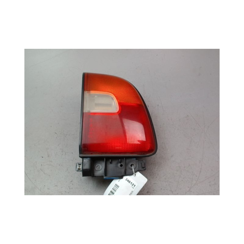 FEU ARRIERE DROIT TOYOTA RAV4 -97