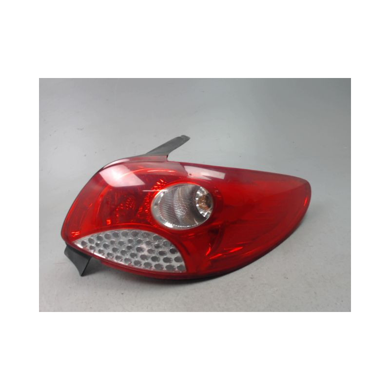FEU ARRIERE DROIT PEUGEOT 206 + 2009-2013