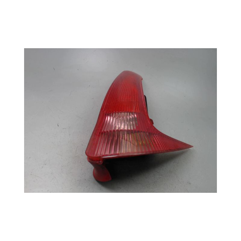 FEU ARRIERE DROIT PEUGEOT 206 SW 2002-2006