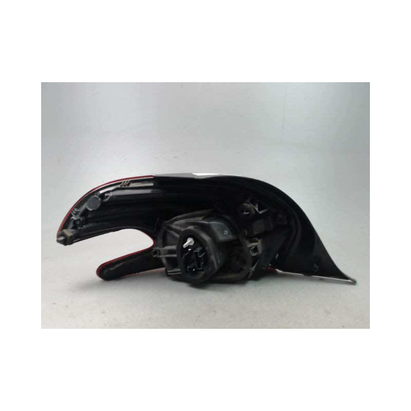 FEU ARRIERE DROIT PEUGEOT 208 Phase 1 2012-...