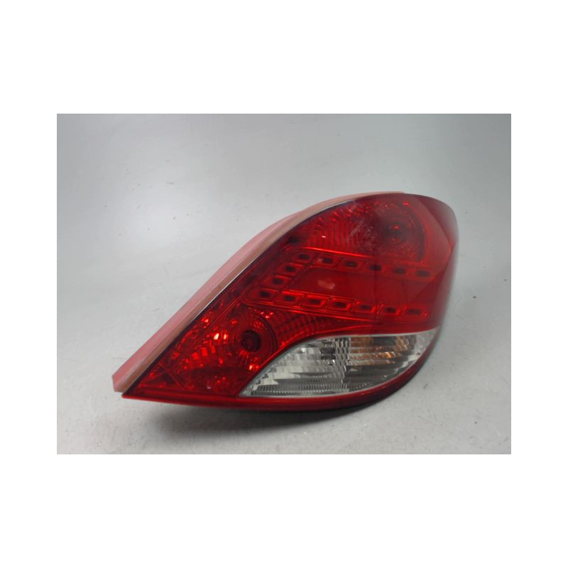 FEU ARRIERE DROIT PEUGEOT 207 2006-2013
