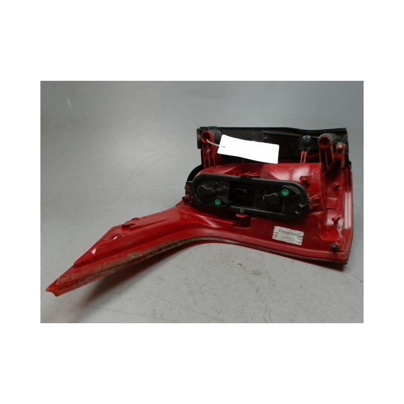 FEU ARRIERE DROIT PEUGEOT 5008 2009-