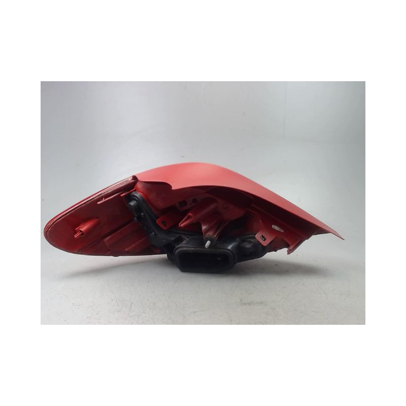 FEU ARRIERE DROIT PEUGEOT 207 2006-2013