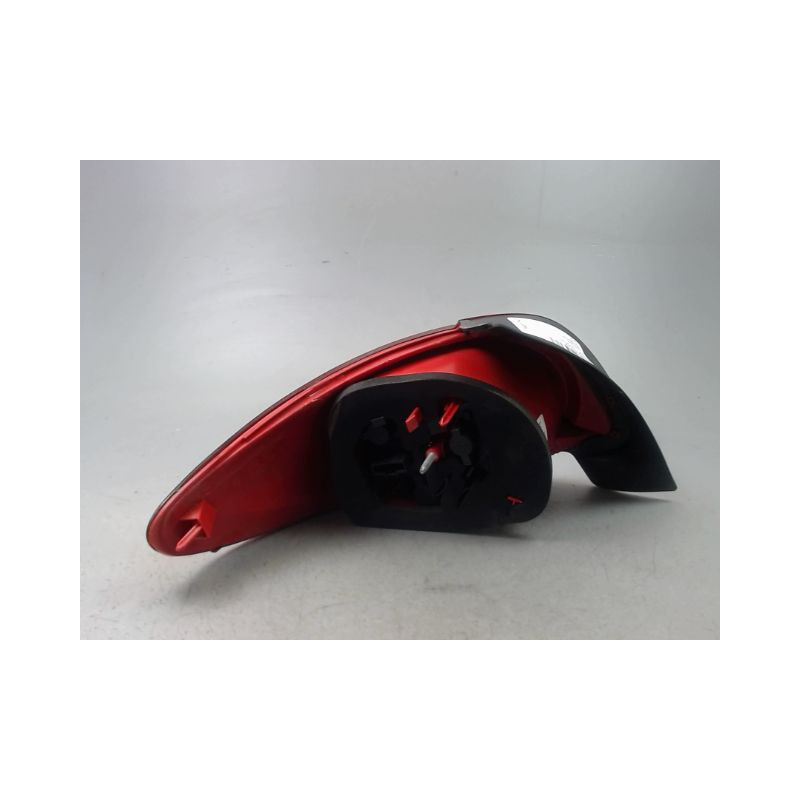 FEU ARRIERE DROIT PEUGEOT 206 + 2009-2013
