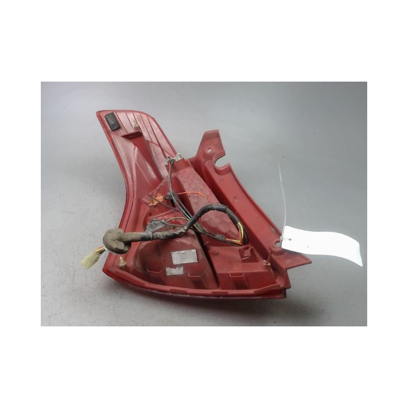 FEU ARRIERE DROIT SUZUKI SWIFT III 2005-2011