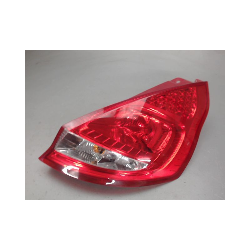 FEU ARRIERE DROIT FORD FIESTA