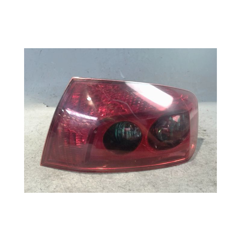 FEU ARRIERE DROIT PEUGEOT 407