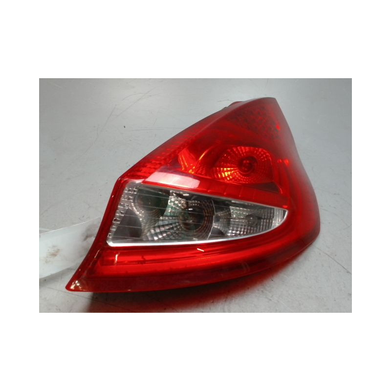 FEU ARRIERE DROIT FORD FIESTA