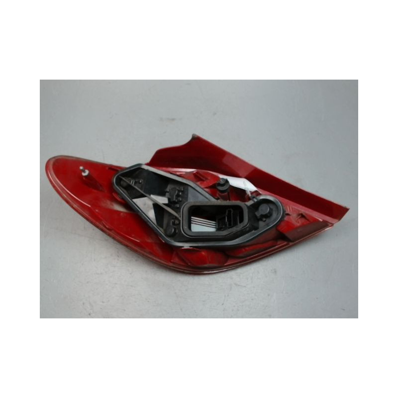 FEU ARRIERE DROIT PEUGEOT 207 5P