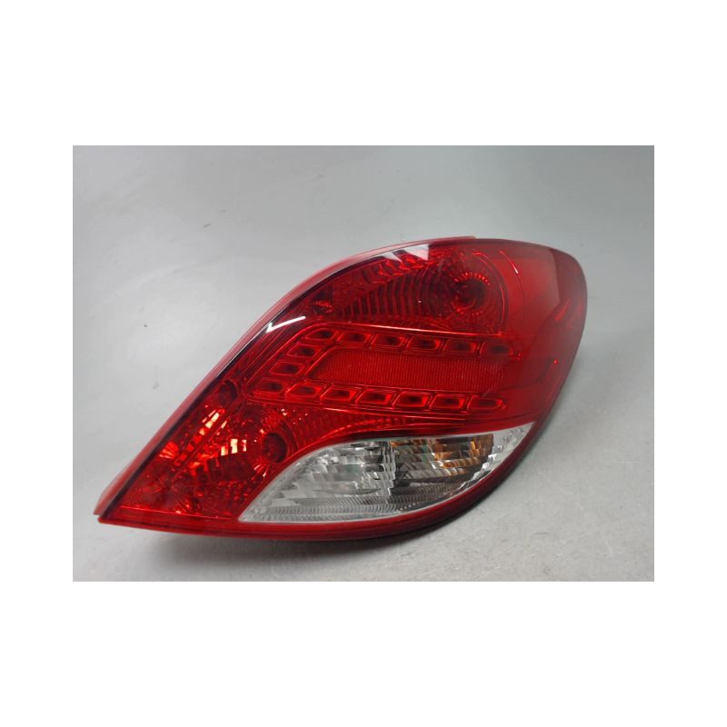 FEU ARRIERE DROIT PEUGEOT 207 2006-2013