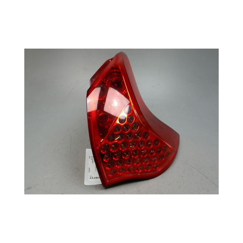 FEU ARRIERE DROIT PEUGEOT 3008 2009-