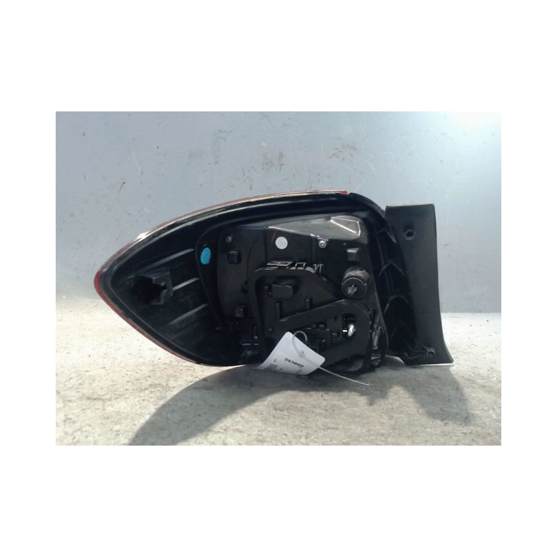 FEU ARRIERE DROIT DACIA SANDERO 2008-