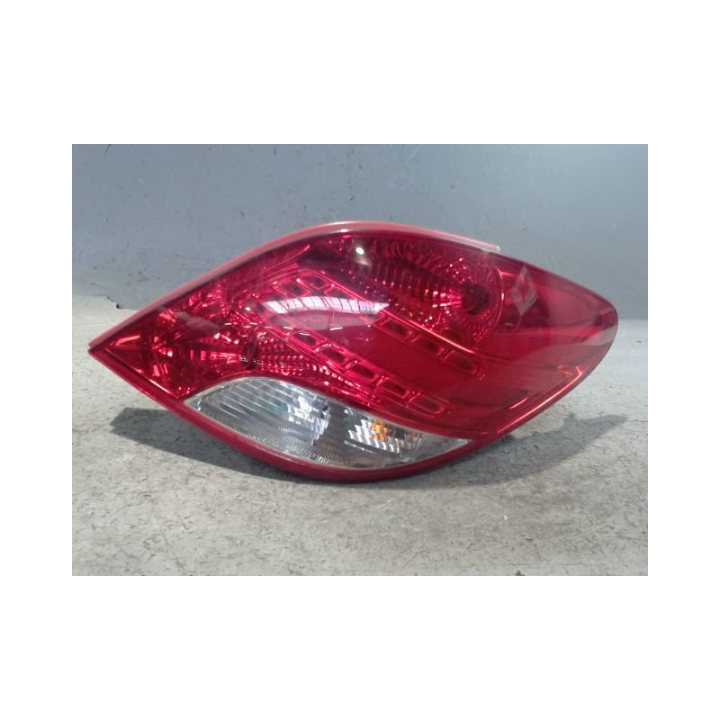 FEU ARRIERE DROIT PEUGEOT 207 2009-