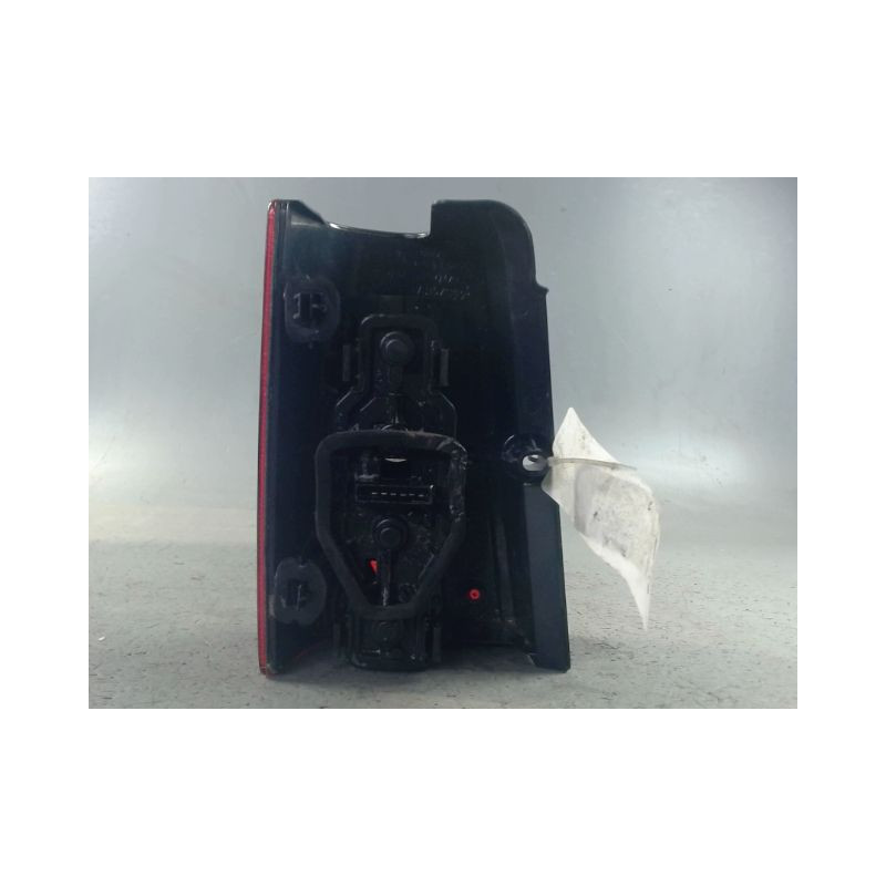 FEU ARRIERE DROIT CITROEN BERLINGO FGT 2002-
