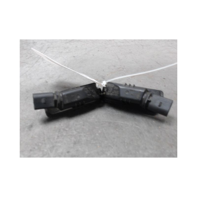 ECLAIREUR PLAQUE DE POLICE VOLKSWAGEN POLO 2009-