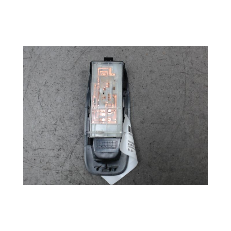 COMMANDE LEVE-GLACE PORTE AVD RENAULT KADJAR