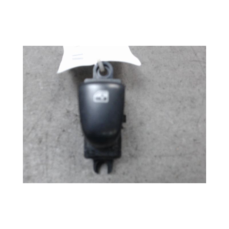 COMMANDE LEVE-GLACE PORTE ARG RENAULT KADJAR
