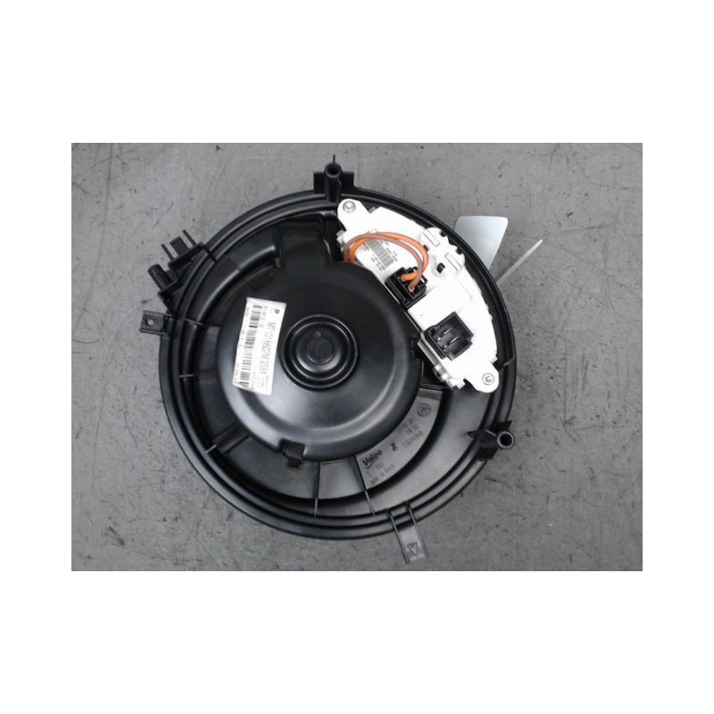 MOTEUR VENTILATEUR CHAUFFAGE VOLKSWAGEN GOLF VII