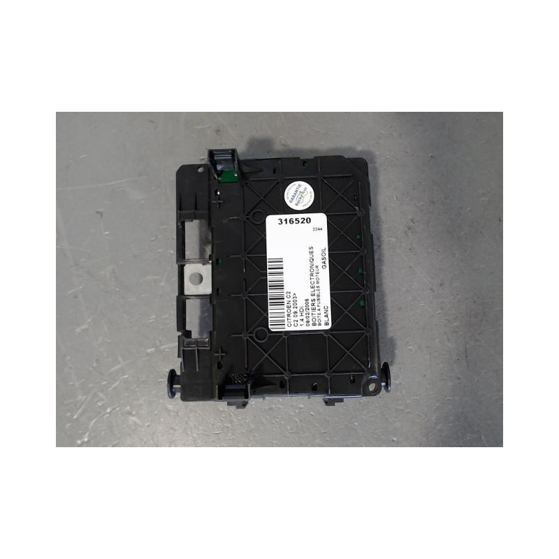 BOITE A FUSIBLES CITROEN C2 2003-