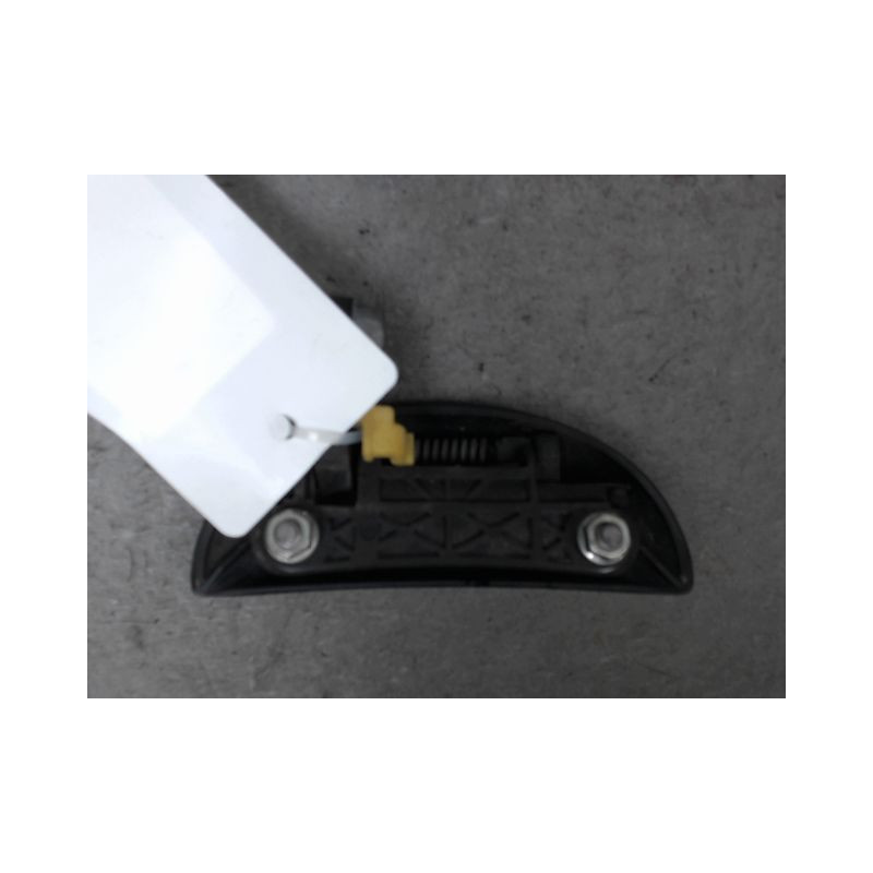 POIGNEE EXTERIEURE PORTE AVANT GAUCHE TOYOTA AYGO 5P