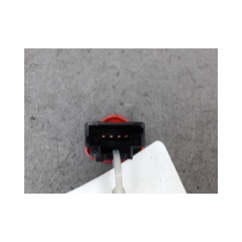 BOUTON DE WARNING RENAULT CLIO II CAMPUS 06-