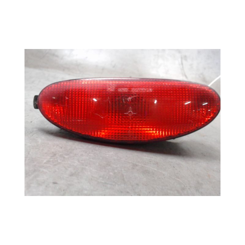 FEU BROUILLARD CENTRAL ARRIERE PEUGEOT 206 3P
