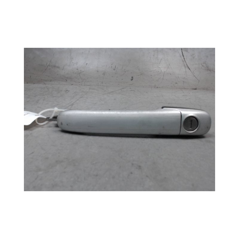 POIGNEE EXTERIEURE PORTE AVANT GAUCHE VOLKSWAGEN POLO 99-2001