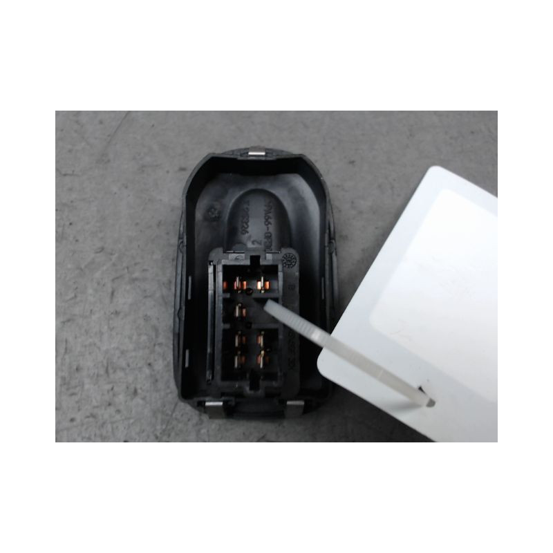COMMANDE LEVE-GLACE PORTE AVD PEUGEOT 306 97-2001