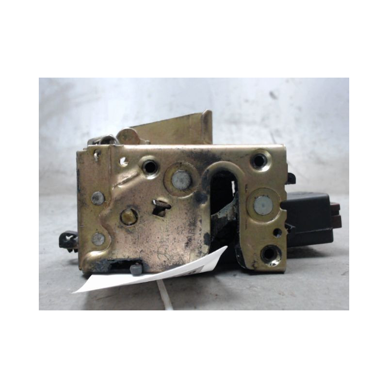 SYSTEME CONDAMNATION ARRIERE DROIT PEUGEOT 106 92-96