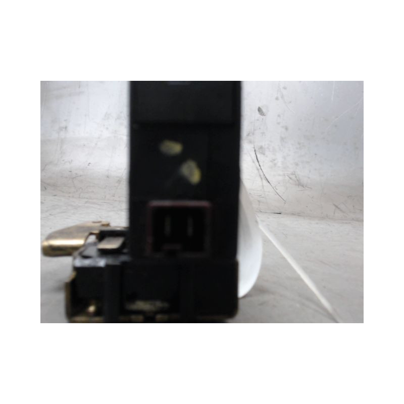 SYSTEME CONDAMNATION ARRIERE DROIT PEUGEOT 106 92-96